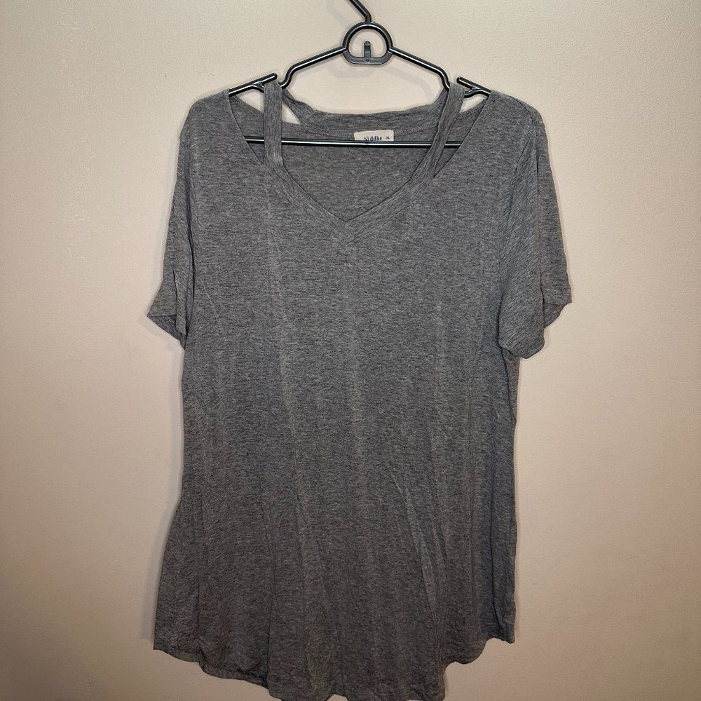 Super soft cut neck tee